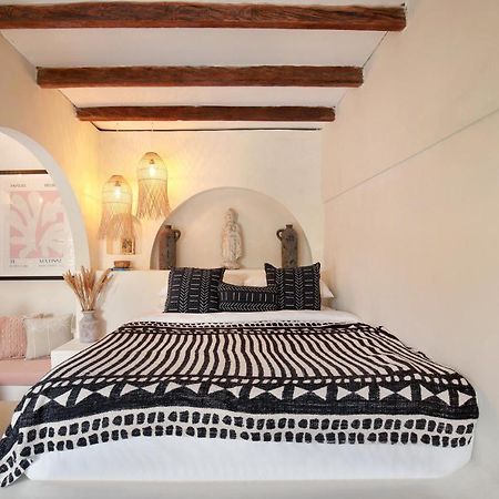 Seminyak Beach Bungalow Studio Villa 1 With Private Pool Sbb1 Kültér fotó