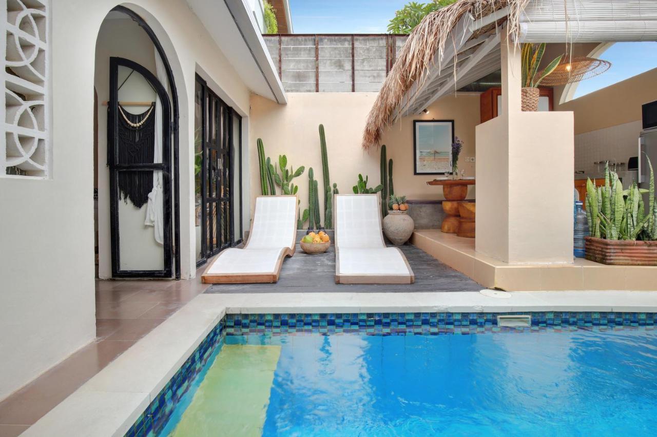 Seminyak Beach Bungalow Studio Villa 1 With Private Pool Sbb1 Kültér fotó