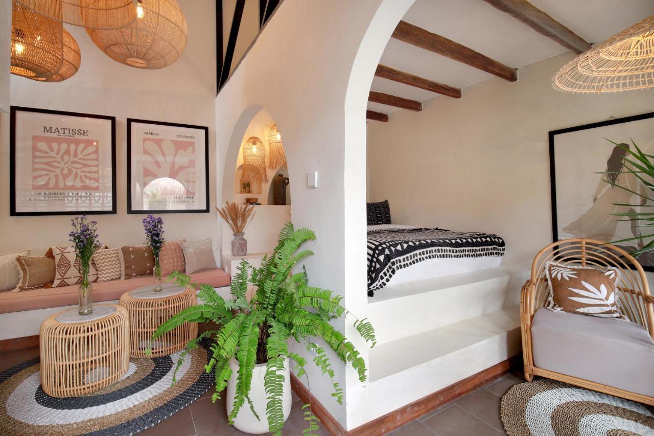 Seminyak Beach Bungalow Studio Villa 1 With Private Pool Sbb1 Kültér fotó